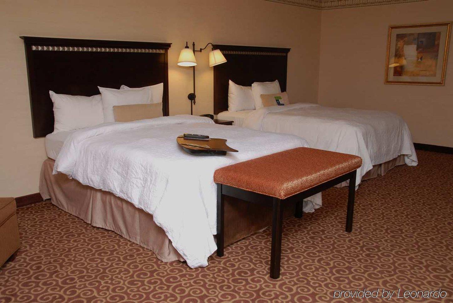 Hampton Inn&suites Staten Island Hotel